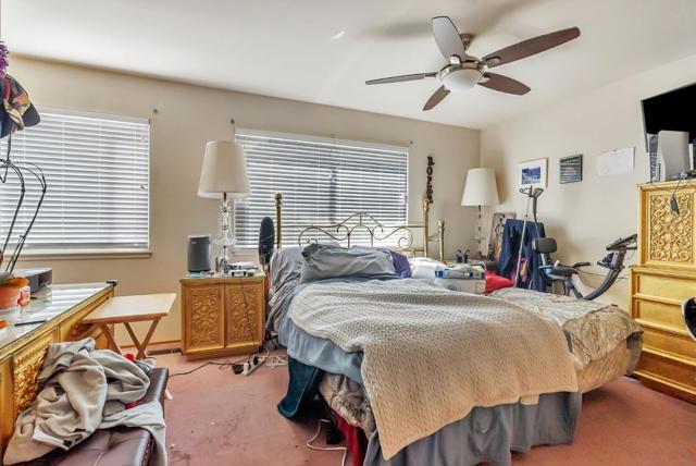 33 Woodcliff Court, Oakland CA: https://media.crmls.org/mediaz/4bb97e81-99cf-4ca4-9cd3-5fd2adf07f2b.jpg