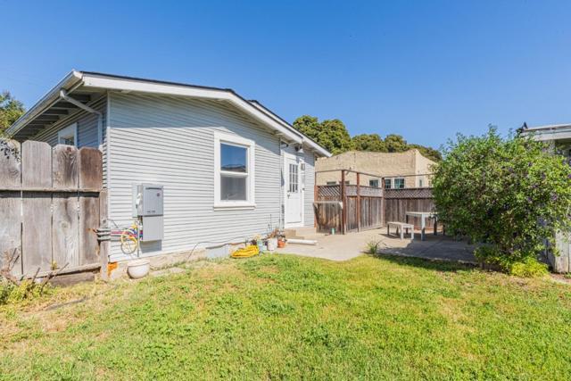 116 Oak Street, Salinas CA: https://media.crmls.org/mediaz/4bb98f8e-16d1-4b14-a52f-3c1af4886824.jpg