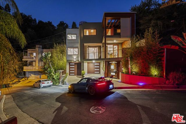 2222 Bancroft Avenue, Los Angeles CA: https://media.crmls.org/mediaz/4bb9fd74-d21c-452a-ae48-8c95b7c24bb7.jpg