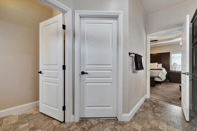 1050 Borregas Avenue, Sunnyvale CA: https://media.crmls.org/mediaz/4bba6cd6-217d-49c3-9298-998b9d38aadf.jpg