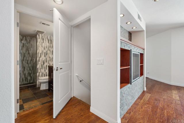 3519 Andrews Street, San Diego CA: https://media.crmls.org/mediaz/4bba9afb-e510-45c0-b26c-6eb3a0bd8452.jpg