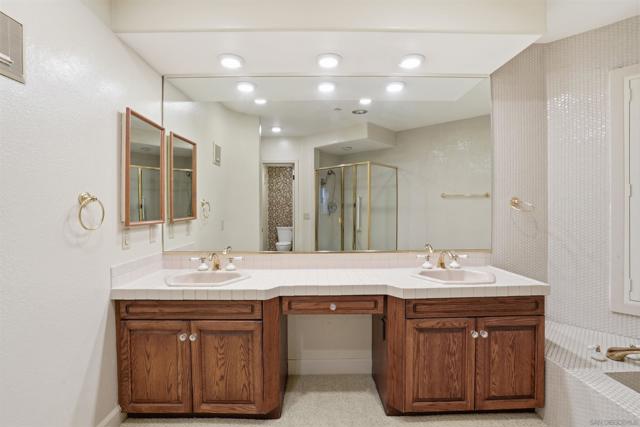 Image 30 of 46 For 1099 1 Street 223