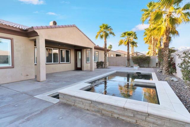 43996 Salpare Place, Indio CA: https://media.crmls.org/mediaz/4bbbaad5-0981-4311-8b1c-6795aabd264c.jpg