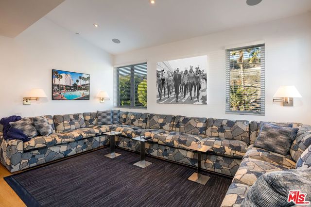 24380 Malibu Road, Malibu CA: https://media.crmls.org/mediaz/4bbc5a73-3373-4f10-9f67-d48ec0d547b2.jpg