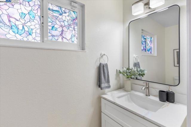 8351 Mulberry Pl, Dublin CA: https://media.crmls.org/mediaz/4bbcedd3-3027-4aa8-bb40-319773dbaaf7.jpg