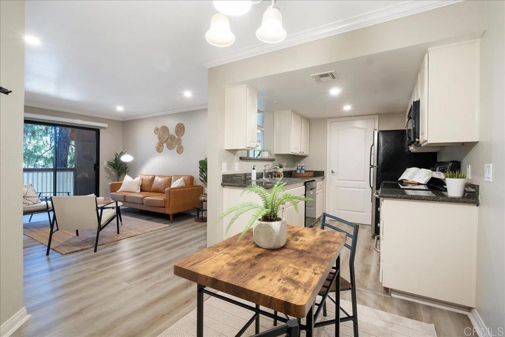 12075 Alta Carmel Court - photo 7
