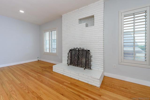 2486 CALLE SERENA, San Diego CA: https://media.crmls.org/mediaz/4bbdcc0c-7e61-4f17-ae55-b237705a073e.jpg