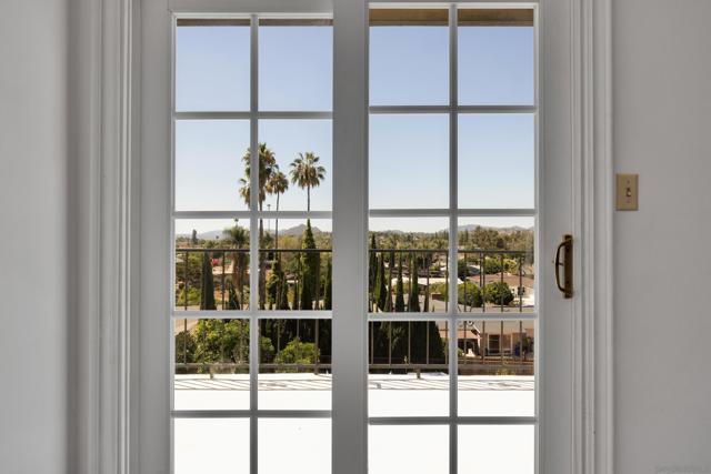 133 Helen Way, Escondido CA: https://media.crmls.org/mediaz/4bbdceb5-624d-4a60-8a86-45404008a471.jpg