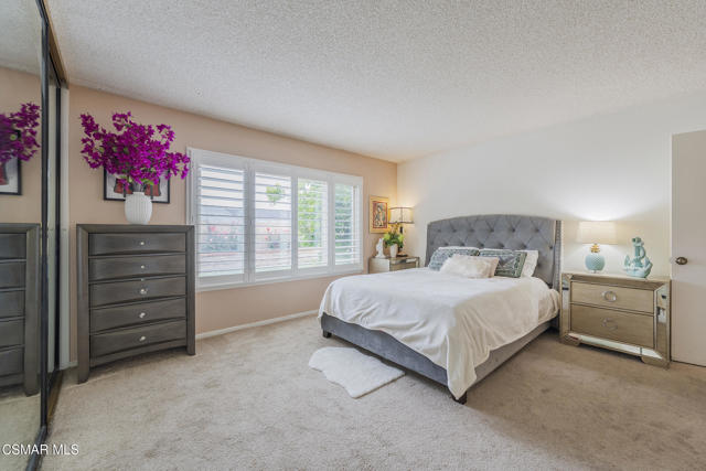 2653 N Broadmoor Avenue, Simi Valley CA: https://media.crmls.org/mediaz/4bbe88b8-b560-4cca-bc83-4d1b161f8598.jpg