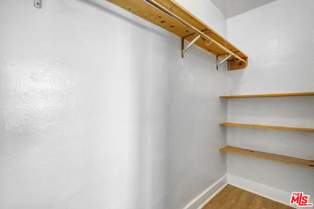 306 N Bixel Street, Los Angeles CA: https://media.crmls.org/mediaz/4bbe969b-c905-4940-b904-85255a68d998.jpg