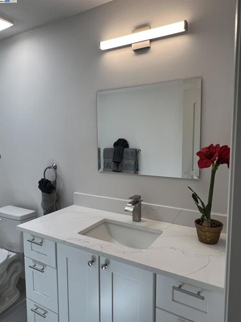 2559 Lynn Ave, Concord CA: https://media.crmls.org/mediaz/4bbeac5d-fd1d-40c8-b5f5-1926f513c356.jpg