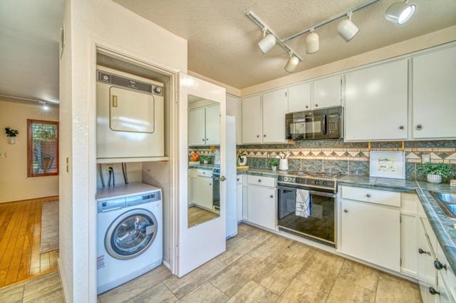 294 Barkentine Court, Aptos CA: https://media.crmls.org/mediaz/4bbef677-7293-4b12-bf57-83159f7d394a.jpg