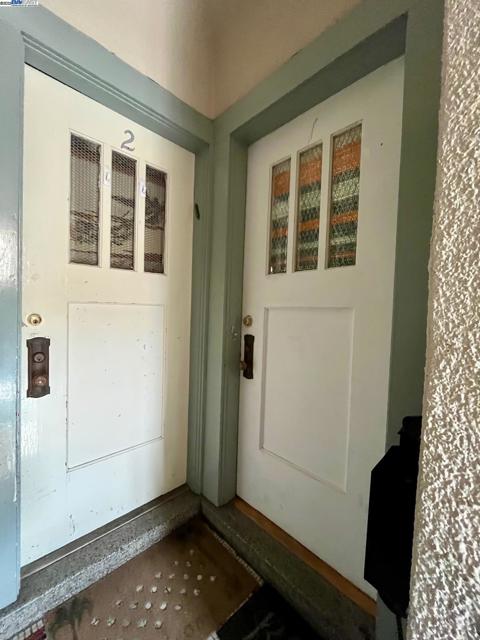 459 11Th Ave, San Francisco CA: https://media.crmls.org/mediaz/4bbf949a-31e0-4ad9-9a4d-266c55855120.jpg