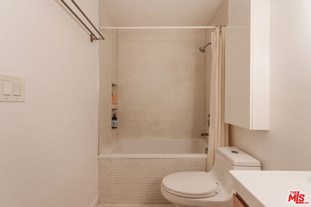 40 18th Avenue, 2 photo 36