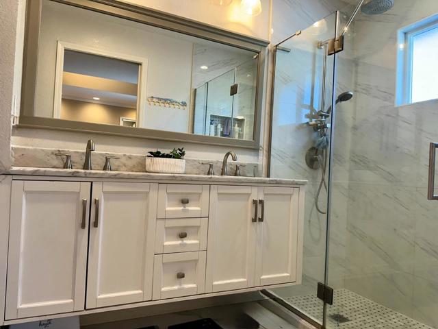 135 Green Hill Way, Los Gatos CA: https://media.crmls.org/mediaz/4bc007d6-fa25-4677-ad90-3d19ce41779a.jpg