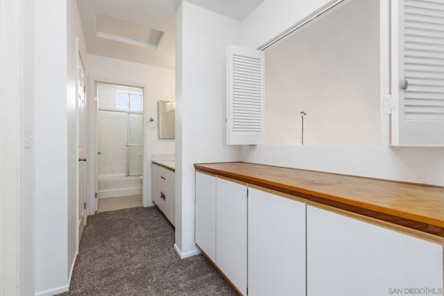 12039 Calle De Leon Drive, El Cajon CA: https://media.crmls.org/mediaz/4bc1046f-34fb-469e-8537-45da9c707ef1.jpg