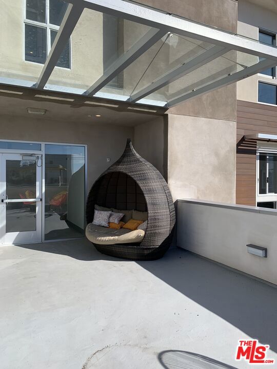 4140 Glencoe Avenue, Marina del Rey CA: https://media.crmls.org/mediaz/4bc16250-fd8c-4084-95f8-84b9b2c26fd1.jpg