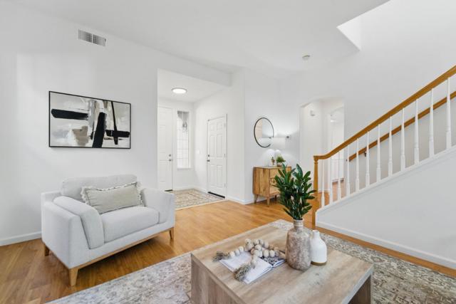 560 Villa Centre Way, San Jose CA: https://media.crmls.org/mediaz/4bc19a47-716d-4301-9d5b-ef942e5966a0.jpg