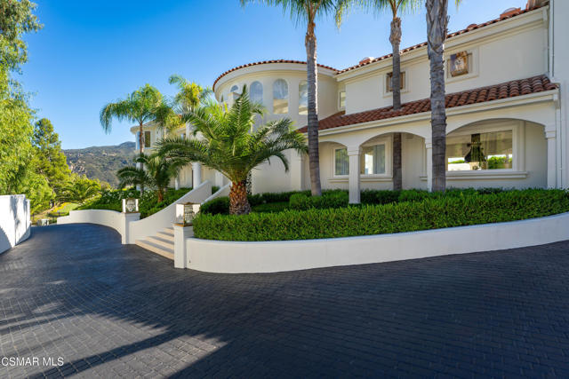 25665 Mulholland Highway, Calabasas CA: https://media.crmls.org/mediaz/4bc23c00-7de9-488b-828a-028108b14bdd.jpg