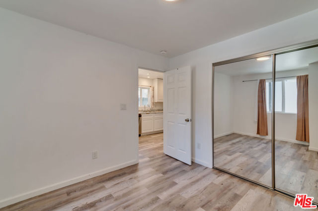 15011 Hartsook Street, Sherman Oaks CA: https://media.crmls.org/mediaz/4bc2eea6-62f6-44f4-872b-ffe3436bd1d9.jpg