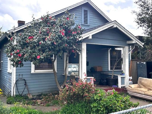 453 Grand Avenue, South San Francisco CA: https://media.crmls.org/mediaz/4bc54444-b90e-4fd4-9c45-394d9969fde8.jpg