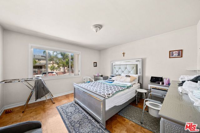 8058 Fulton Avenue photo 38