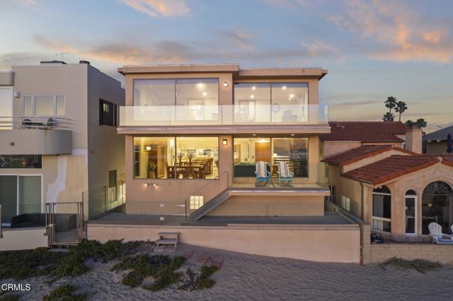 Detail Gallery Image 2 of 55 For 2421 Ocean Dr, Oxnard,  CA 93035 - 5 Beds | 4/1 Baths