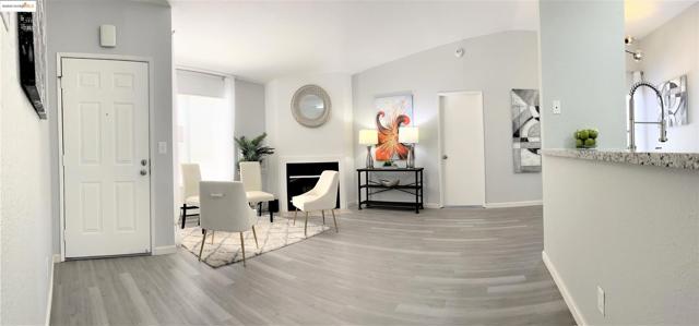 6 Lancaster Cir, Bay Point CA: https://media.crmls.org/mediaz/4bc7f8be-d5e3-41ec-899f-acb4442660ed.jpg