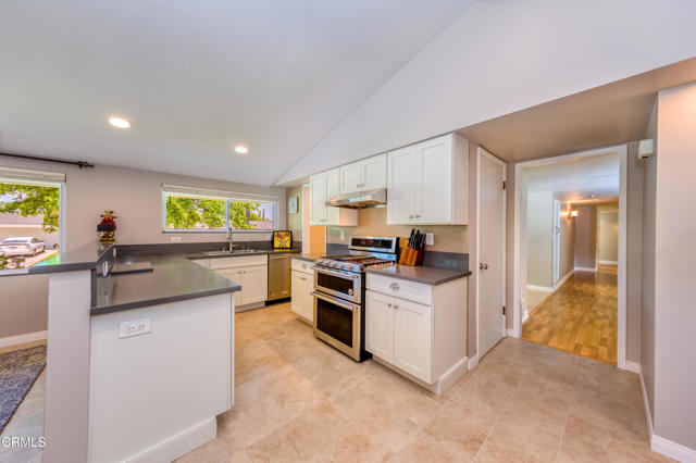 Detail Gallery Image 10 of 34 For 1116 Rexford Pl, Thousand Oaks,  CA 91360 - 3 Beds | 2 Baths