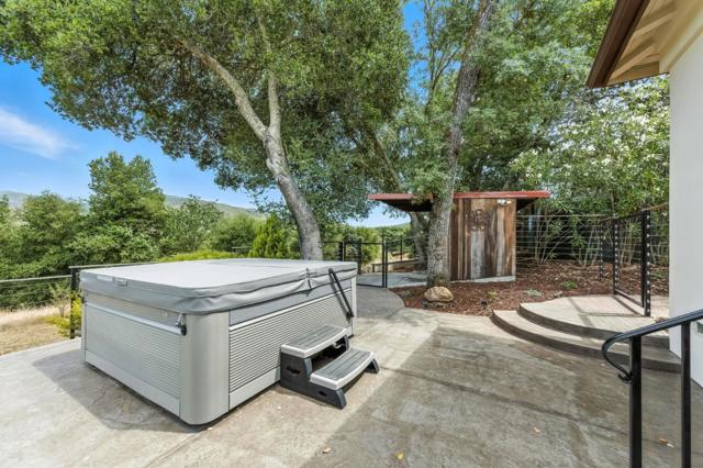 18702 Bear Creek Road, Los Gatos CA: https://media.crmls.org/mediaz/4bc91ec1-fc42-4685-8ed9-a4a71f699958.jpg