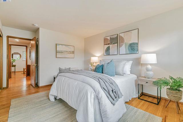 38426 Kimbro St, Fremont CA: https://media.crmls.org/mediaz/4bca02ca-ac27-4fb4-b18a-bf05c8ad93b9.jpg