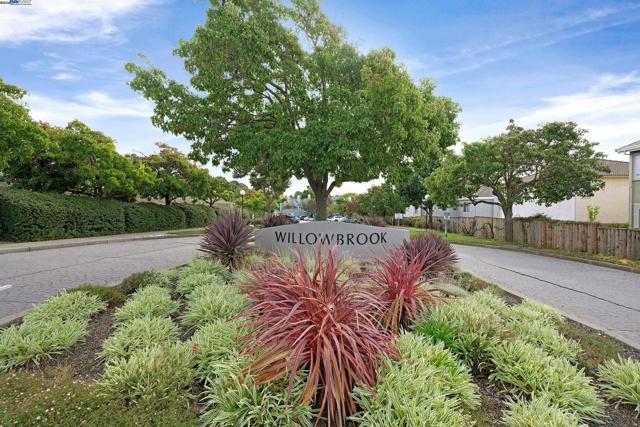 205 Dursey Dr, Pinole CA: https://media.crmls.org/mediaz/4bca11fb-a0ef-4d45-8601-a97bd98197b9.jpg