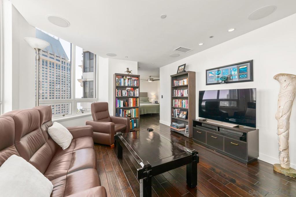 MLS #250028601SD img 20