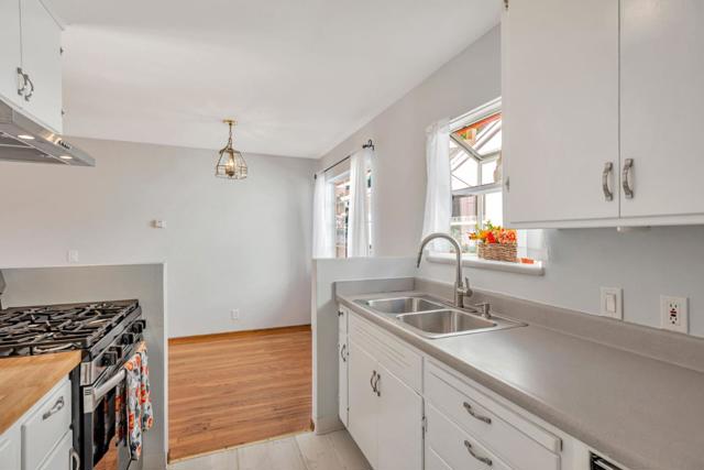 250 San Carlos Avenue, Redwood City CA: https://media.crmls.org/mediaz/4bcb238f-ba7d-4acc-974d-6a182ffc3559.jpg