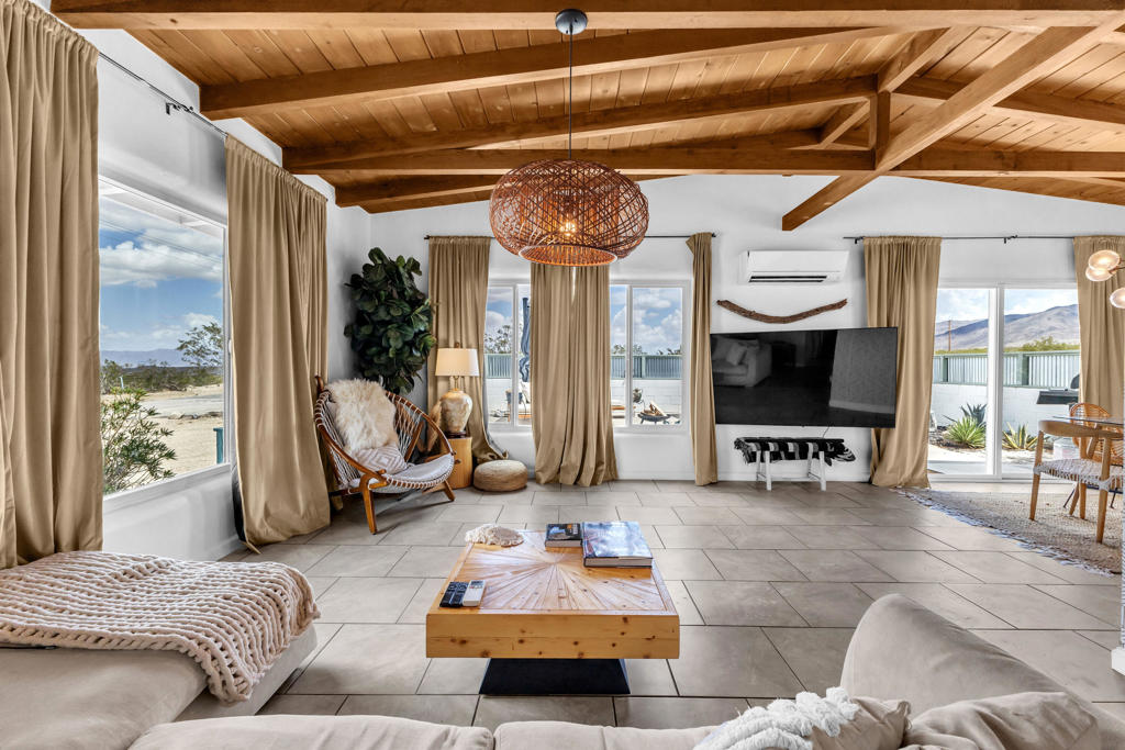 MLS #219135012DA image #26