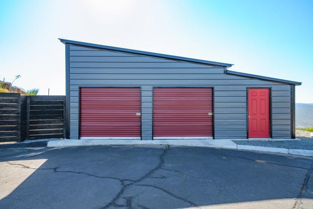 403 Black Canyon Place, Ramona CA: https://media.crmls.org/mediaz/4bcb9446-0f9f-4b9d-9814-f184fe617851.jpg