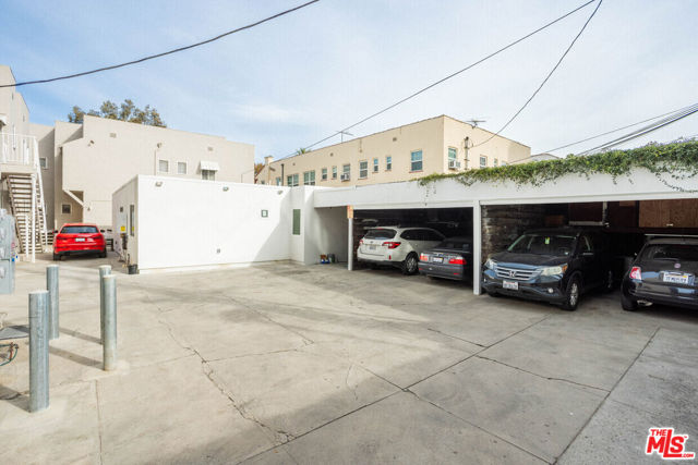 Image 11 of 17 For 650 La Jolla Avenue