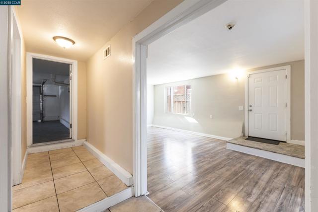 535 34th Street, Richmond CA: https://media.crmls.org/mediaz/4bcd129c-e559-4a7c-bfc5-67b0fb5bd025.jpg