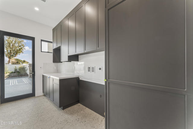 Image 39 of 93 For 532 Corte Corrida