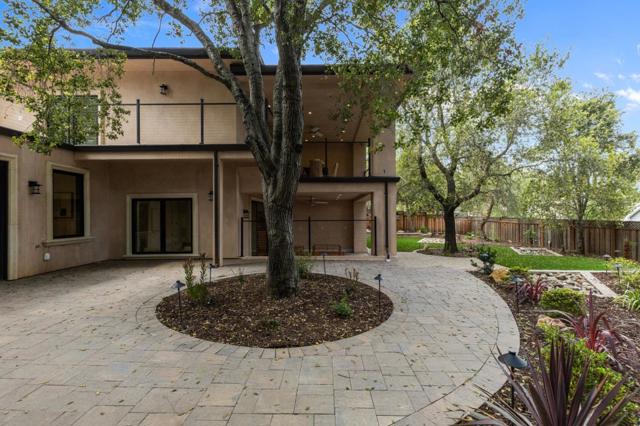 18061 Saratoga Los Gatos Road, Monte Sereno CA: https://media.crmls.org/mediaz/4bce20bb-c1d9-403c-ae2f-2424ffe94e30.jpg
