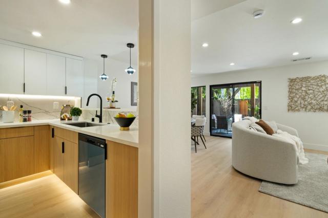 940 Cherry Glen Terrace, Fremont CA: https://media.crmls.org/mediaz/4bce574b-d3bd-4fa4-b86a-33e14e5aa027.jpg