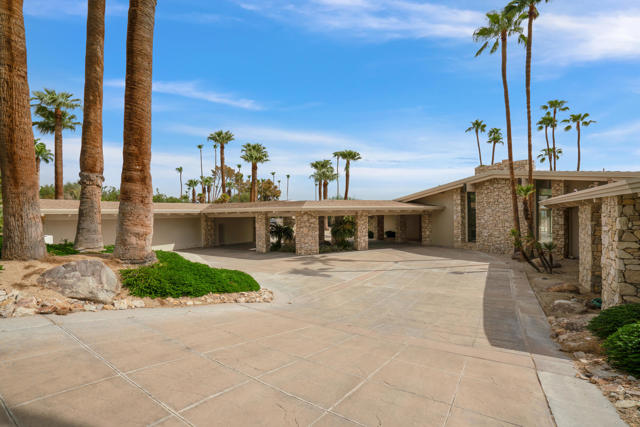925 W Coronado Avenue, Palm Springs, CA 92262