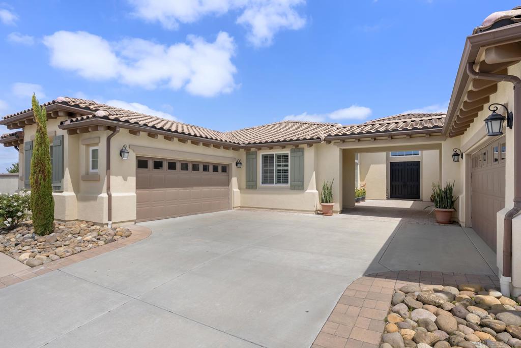 11753 Big Canyon Ln - photo 4
