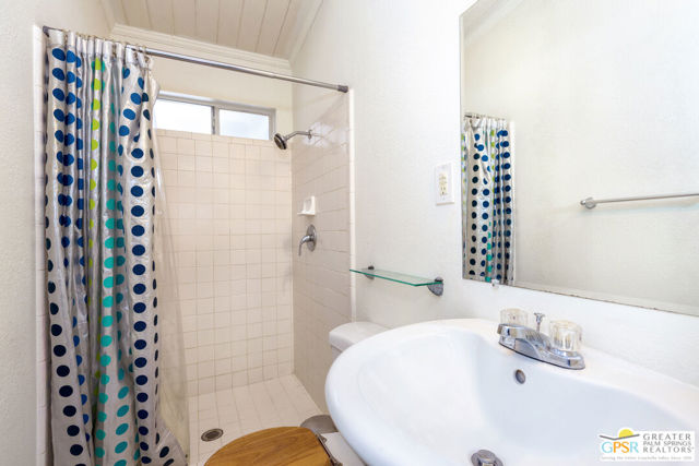 13613 Muscatine Street, Arleta CA: https://media.crmls.org/mediaz/4bd03b27-4b9d-441d-9af1-875f032a5db2.jpg