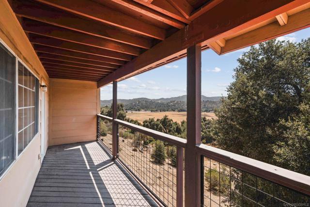 9784 Mizpah Spur, Descanso CA: https://media.crmls.org/mediaz/4bd138b1-c863-401b-b269-144e6df23463.jpg