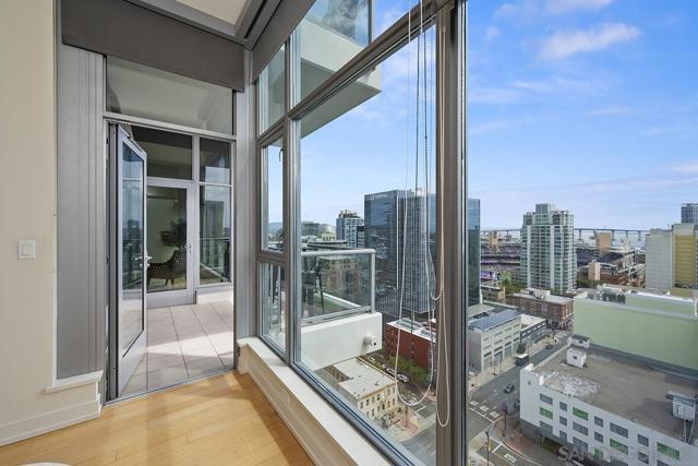 575 6th Avenue, San Diego CA: https://media.crmls.org/mediaz/4bd2f9b6-3ed1-4890-9266-6bf1bb52930c.jpg