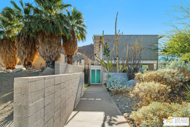 Image 27 of 52 For 27 Grande View Court