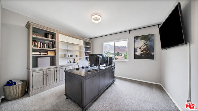 19638 Kilfinan Street, Porter Ranch CA: https://media.crmls.org/mediaz/4bd3f381-38db-45cb-a490-2928d74d2c98.jpg