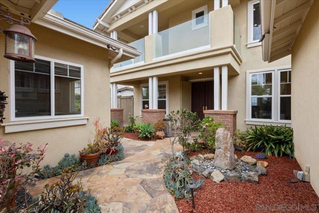 473 Sandalwood Ct, Encinitas CA: https://media.crmls.org/mediaz/4bd41925-e41b-47a1-9658-1dd6be02f3cc.jpg