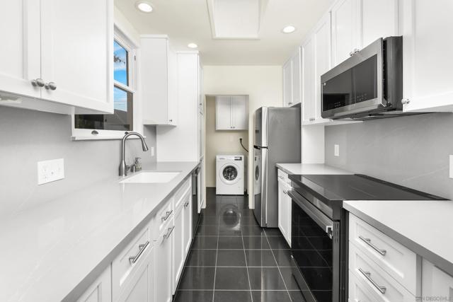 1430 Golden Gate Drive, San Diego CA: https://media.crmls.org/mediaz/4bd46555-ddbe-4e64-8097-e37bb455e13f.jpg